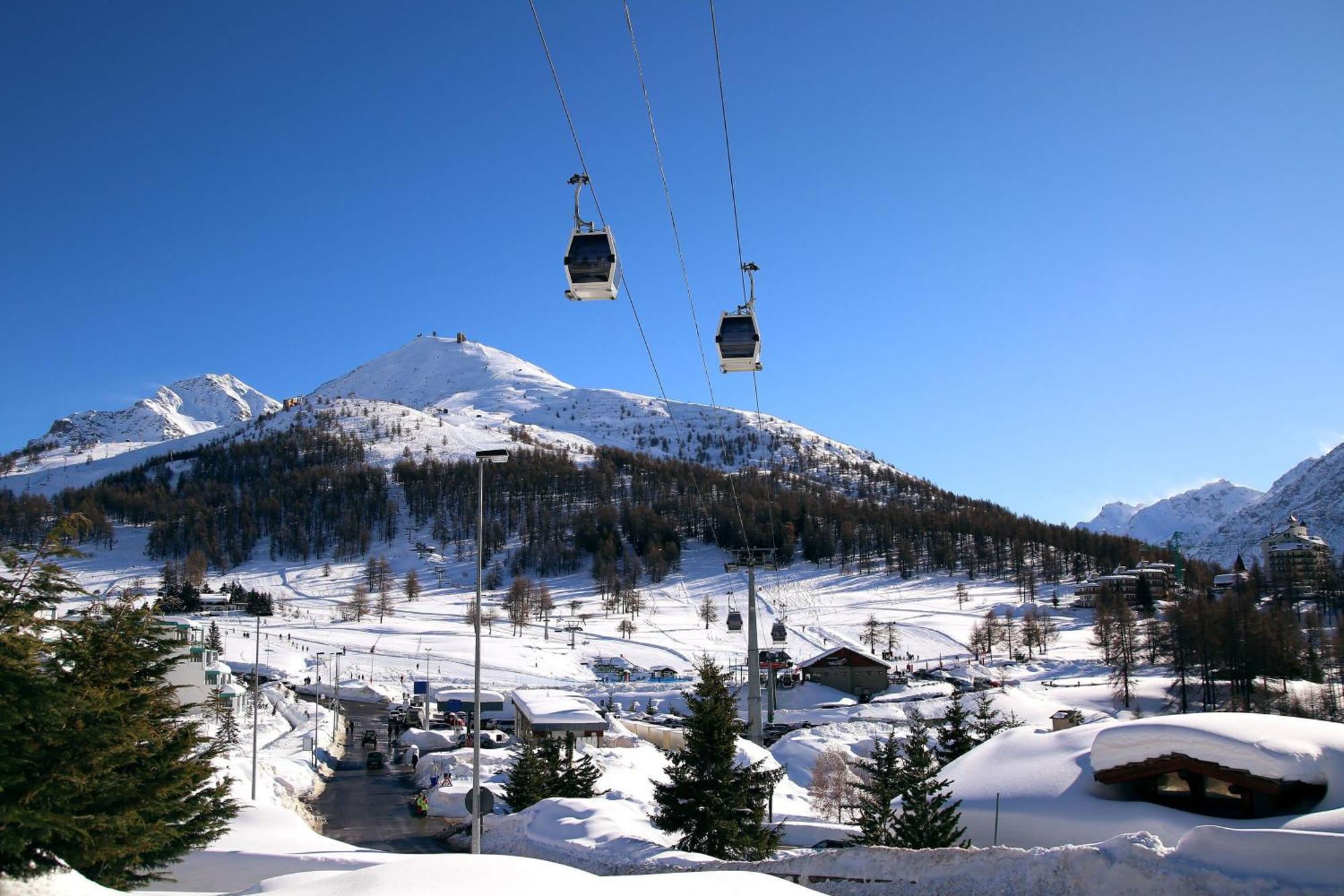 Grange Hike & Ski Sestriere Apartments Colle Sestriere Exterior foto